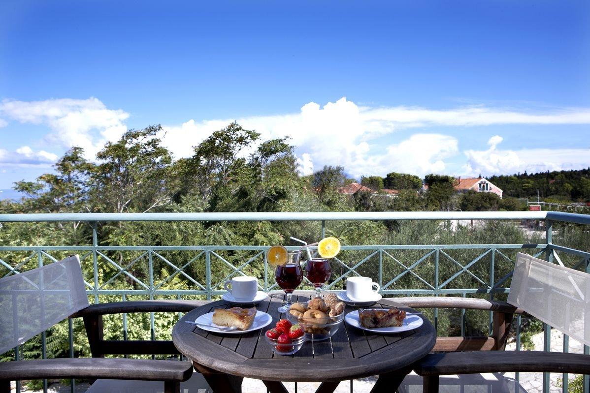 Dafnoudi Hotel Apartments Antipata  ภายนอก รูปภาพ