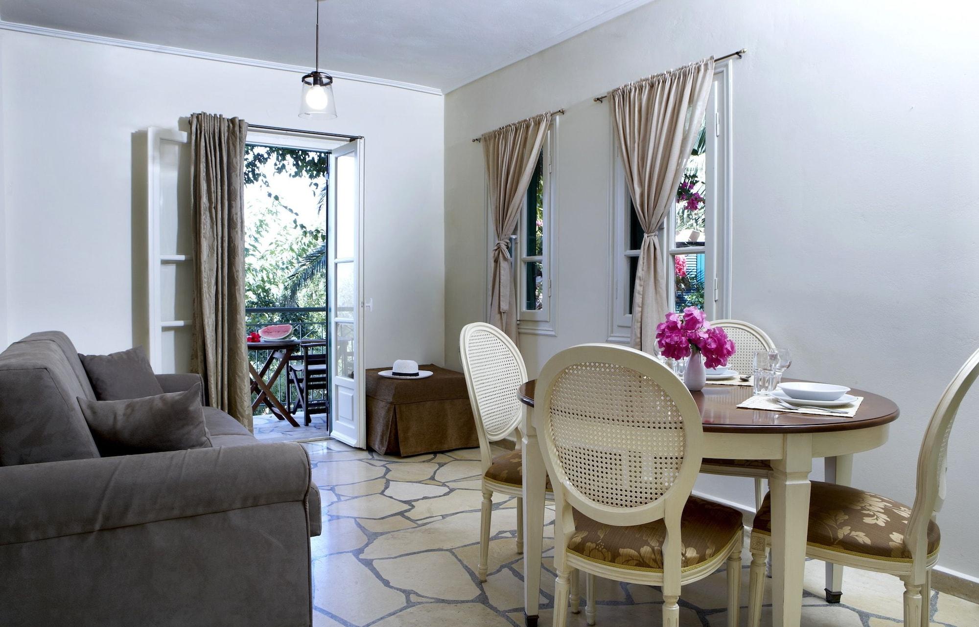 Dafnoudi Hotel Apartments Antipata  ภายนอก รูปภาพ