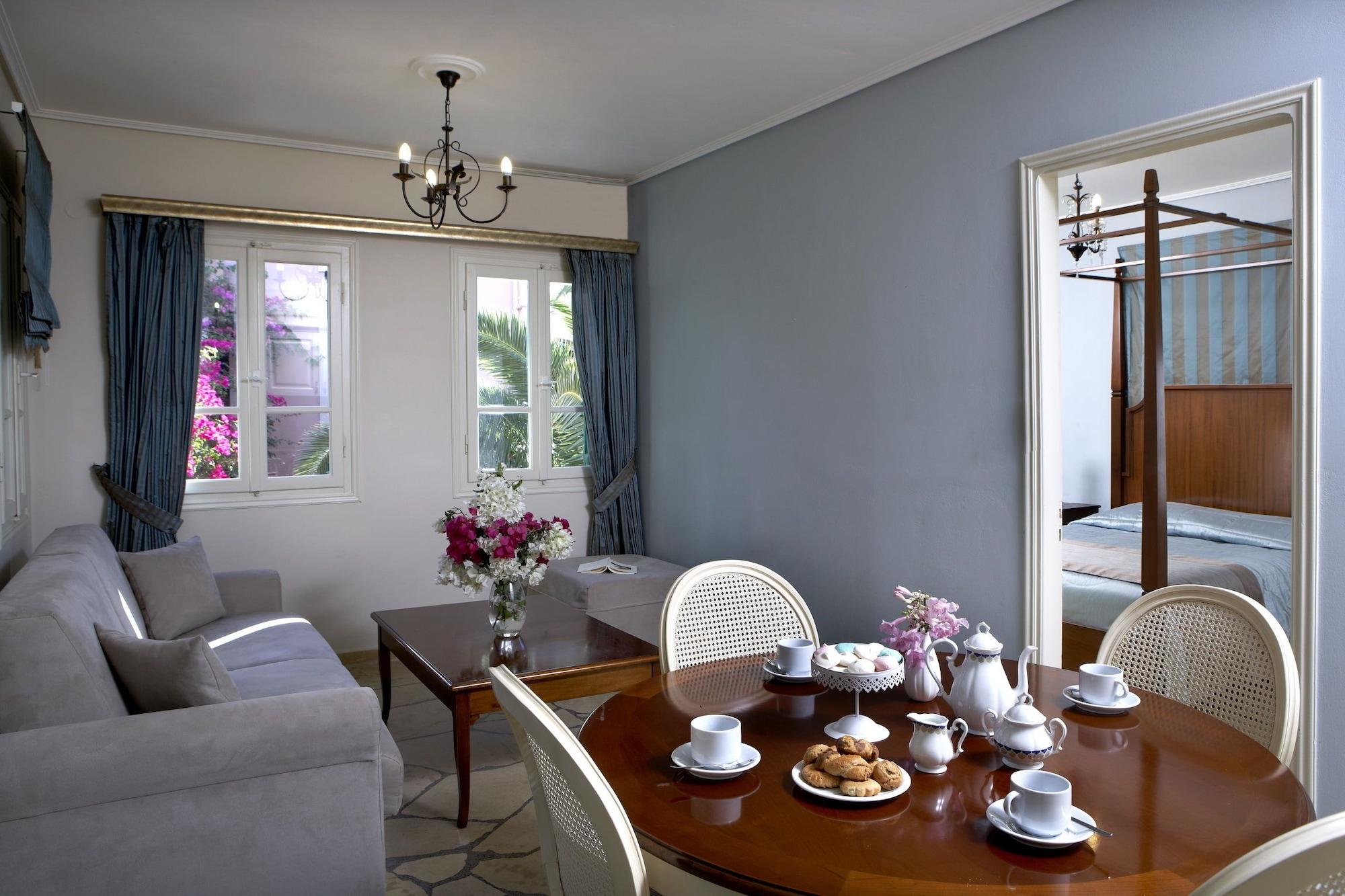 Dafnoudi Hotel Apartments Antipata  ภายนอก รูปภาพ