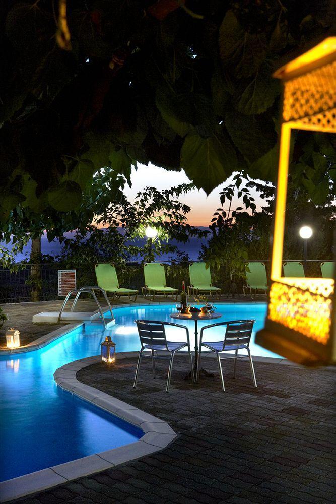 Dafnoudi Hotel Apartments Antipata  ภายนอก รูปภาพ